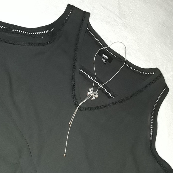 Ladies mossimo xxl  sheer top cold shoulder NWOT - Picture 2 of 8